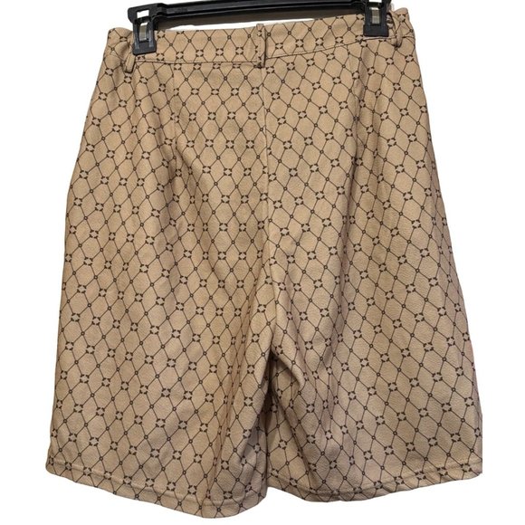 Shein Black/Beige Diamond Print Shorts Polyester Blend Size 6/Med (US)/38 (EU) - Picture 3 of 16